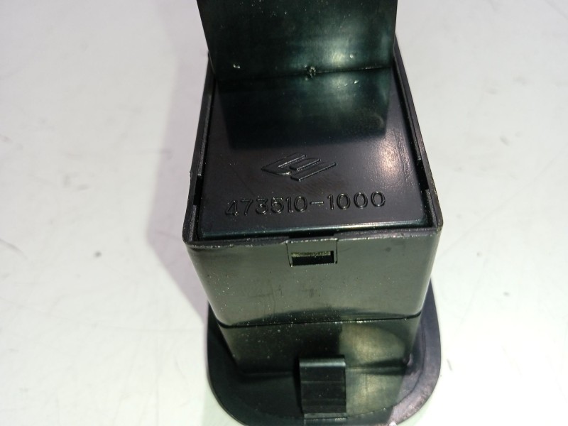 Recambio de mando elevalunas trasero derecho para kia sephia sedán (fa) 1.5 i referencia OEM IAM 4735101000  