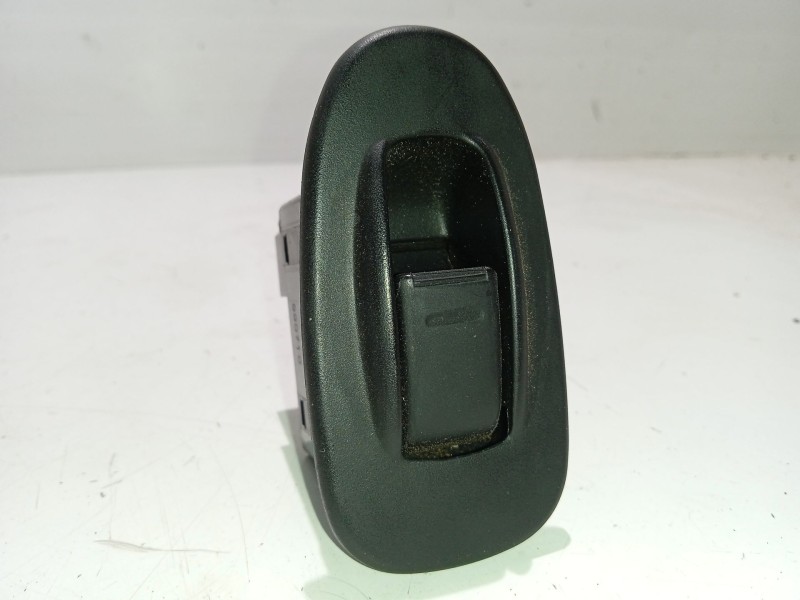 Recambio de mando elevalunas trasero izquierdo para kia sephia sedán (fa) 1.5 i referencia OEM IAM 4735101000  