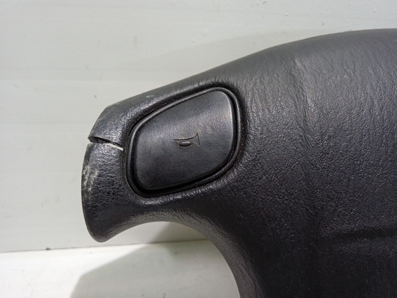 Recambio de airbag delantero izquierdo para kia sephia sedán (fa) 1.5 i referencia OEM IAM K2A357K50  