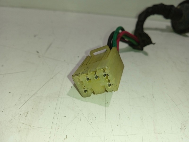 Recambio de portalamparas para kia sephia sedán (fa) 1.5 i referencia OEM IAM    Recambio de portalamparas para kia sephia sedán (fa) 1.5 i referencia OEM IAM