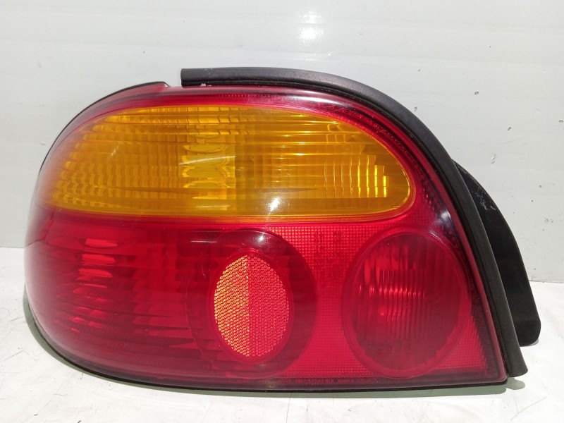 Recambio de piloto trasero izquierdo para kia sephia sedán (fa) 1.5 i referencia OEM IAM 0K2AC51160 0K2AG51160 