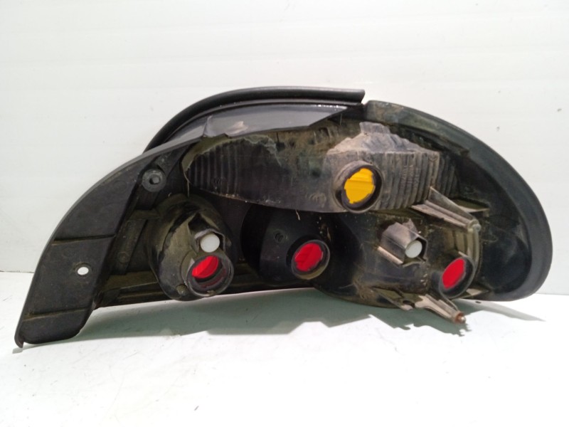 Recambio de piloto trasero izquierdo para kia sephia sedán (fa) 1.5 i referencia OEM IAM 0K2AC51160 0K2AG51160 