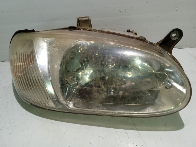 Recambio de faro derecho para kia sephia sedán (fa) 1.5 i referencia OEM IAM 0K2AC51030A 0K2AG51030A 