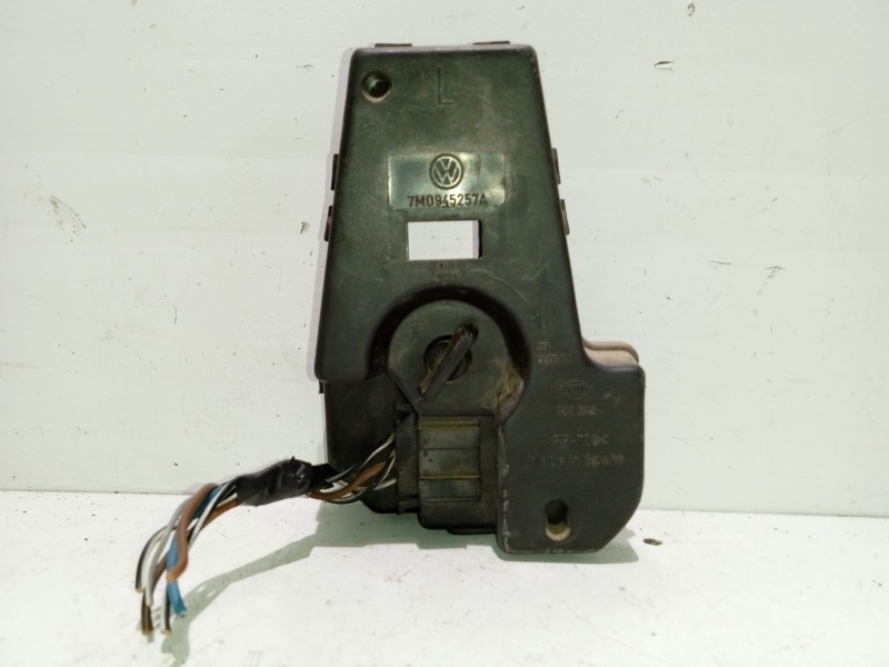 Recambio de portalamparas para seat alhambra (7v8, 7v9) 1.9 tdi referencia OEM IAM 7M0945257A  