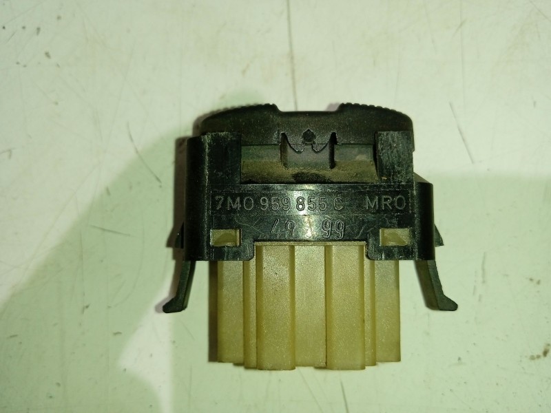 Recambio de mando elevalunas trasero derecho para seat alhambra (7v8, 7v9) 1.9 tdi referencia OEM IAM 7M0969855C  