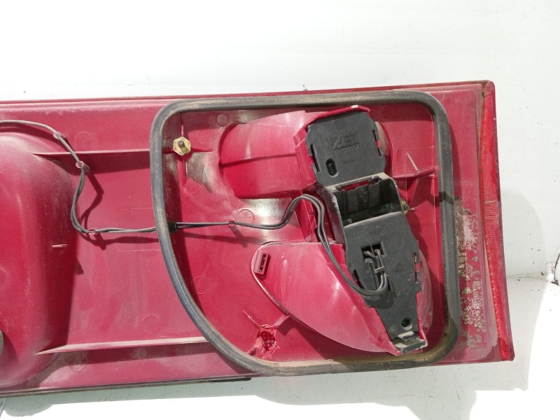 Recambio de piloto trasero central para seat alhambra (7v8, 7v9) 1.9 tdi referencia OEM IAM 7M1945107E  