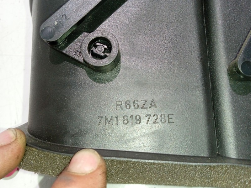 Recambio de rejilla aireadora para seat alhambra (7v8, 7v9) 1.9 tdi referencia OEM IAM 7M1819728E  