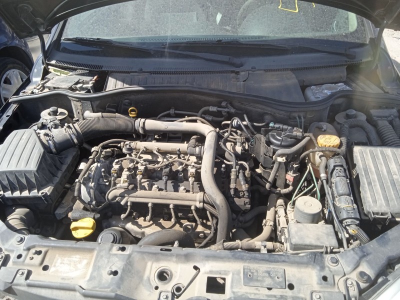 opel corsa c (x01) del año 2005