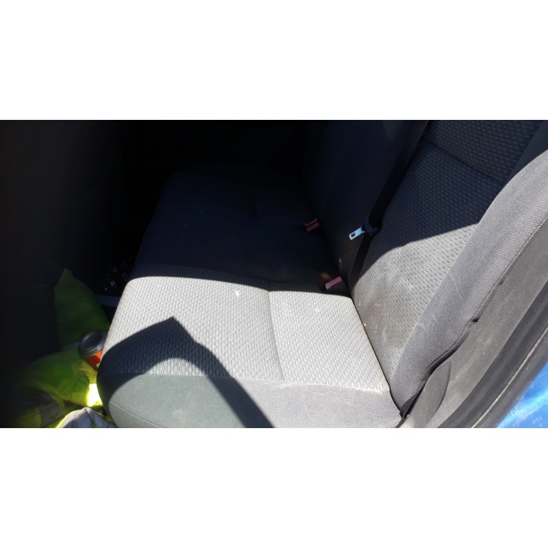 ford focus berlina (cap) 1.6 tdci cat   |   0.04 - ... | 2004 | 109 cv / 80 kw del año 2004