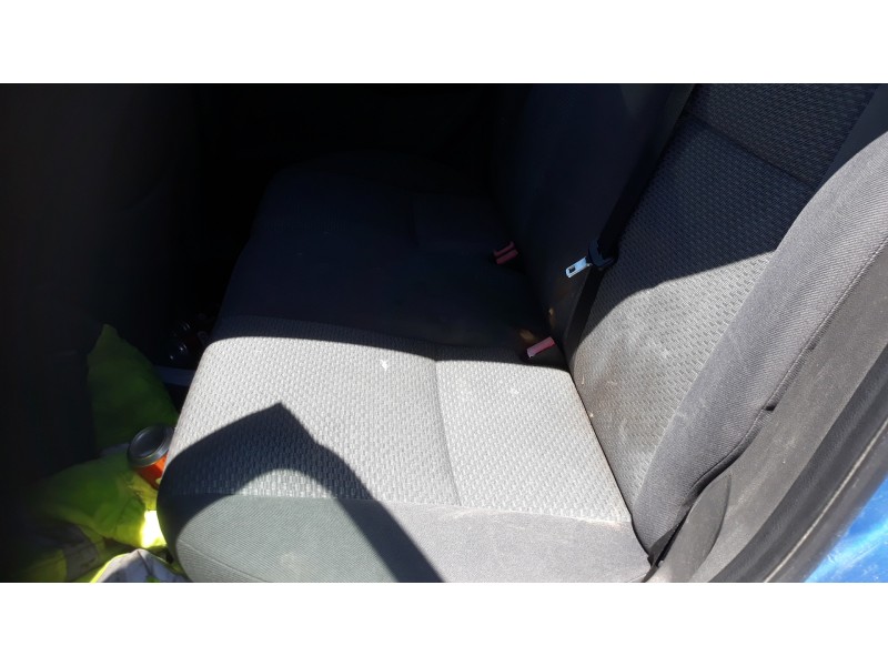 ford focus berlina (cap) 1.6 tdci cat   |   0.04 - ... | 2004 | 109 cv / 80 kw del año 2004