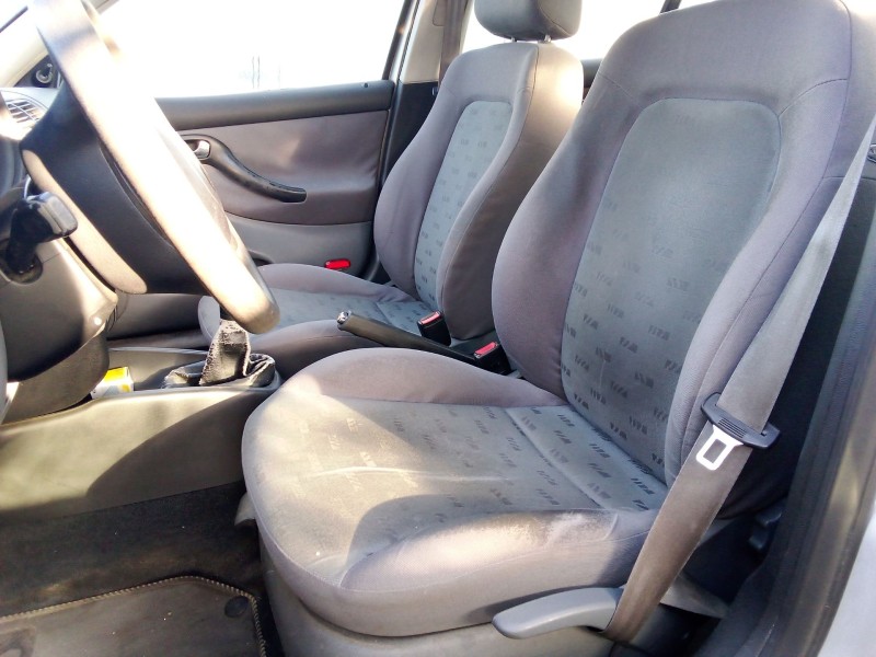 seat leon (1m1) del año 2001