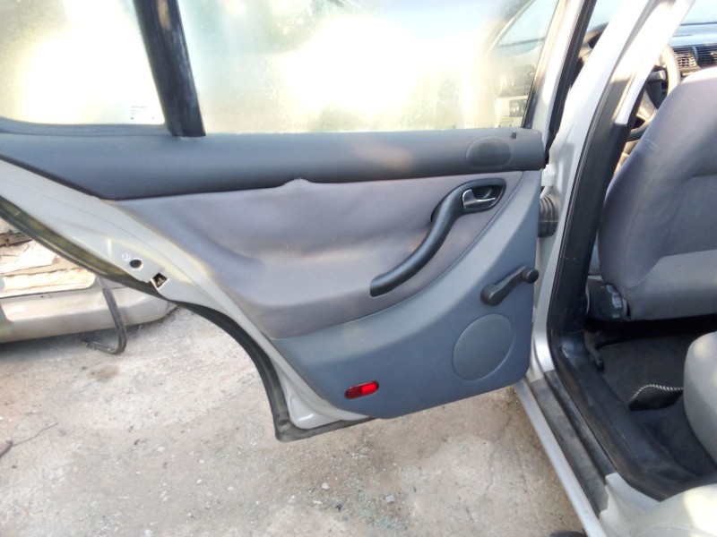 seat leon (1m1) del año 2001