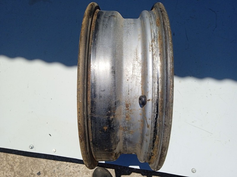 Recambio de llanta para renault rapid/express (f40) 1.1 referencia OEM IAM 5401H4  