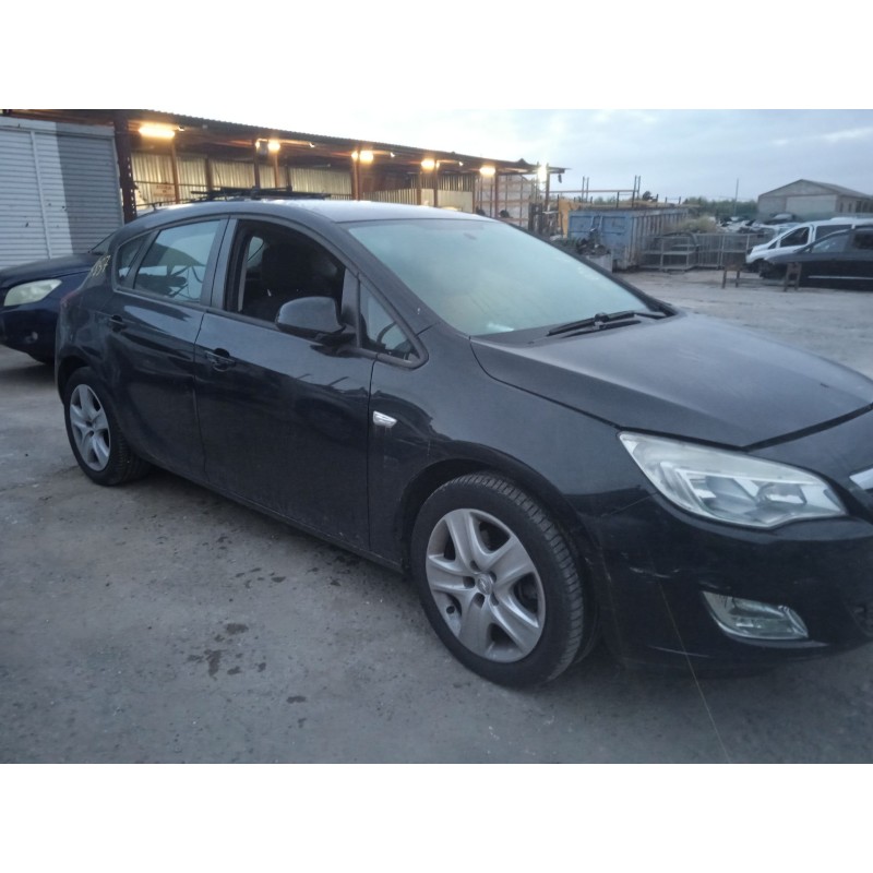 opel astra j (p10) del año 2011