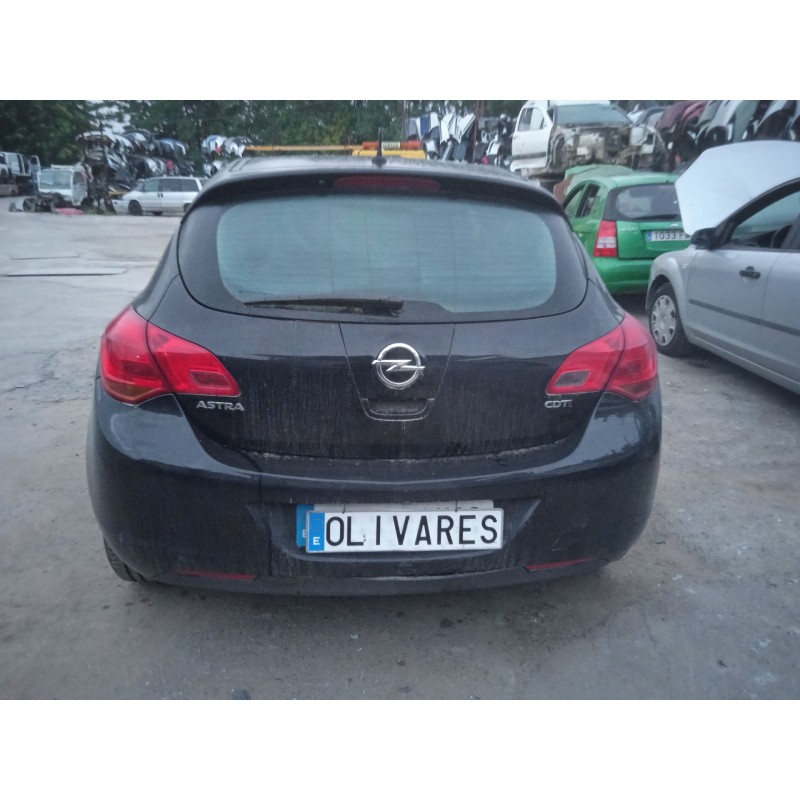 opel astra j (p10) del año 2011