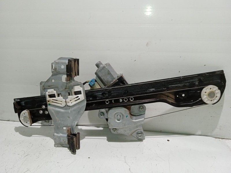 Recambio de elevalunas delantero derecho para chevrolet aveo berlina hatchback 1.2 cat referencia OEM IAM 96964420  