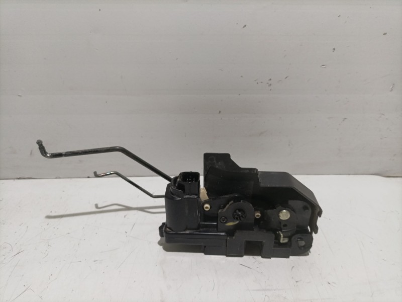 Recambio de cerradura puerta delantera izquierda para hyundai getz (tb) 1.3 referencia OEM IAM 813101C211  