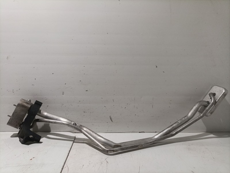 Recambio de tubo aire acondicionado para bmw x5 (e70) 3.0 d referencia OEM IAM 6945725  