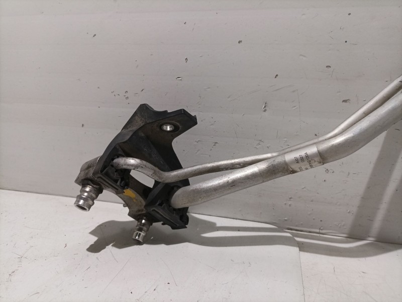 Recambio de tubo aire acondicionado para bmw x5 (e70) 3.0 d referencia OEM IAM 6945725  