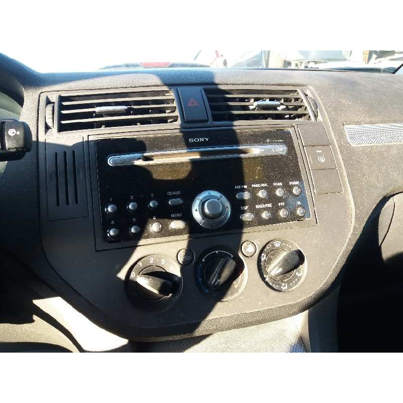 ford focus c-max (cap) trend (d)   |   06.03 - 12.07 | 2003 - 2007 | 101 cv / 74 kw del año 2003