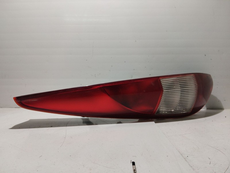 Recambio de piloto trasero izquierdo para ford mondeo turnier (ge) referencia OEM IAM    Recambio de piloto trasero izquierdo para ford mondeo turnier (ge) referencia OEM IAM