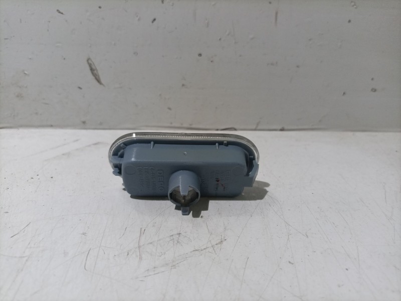 Recambio de piloto lateral derecho para seat leon (1p1) referencia OEM IAM 3B0949117B J0949117 15912969