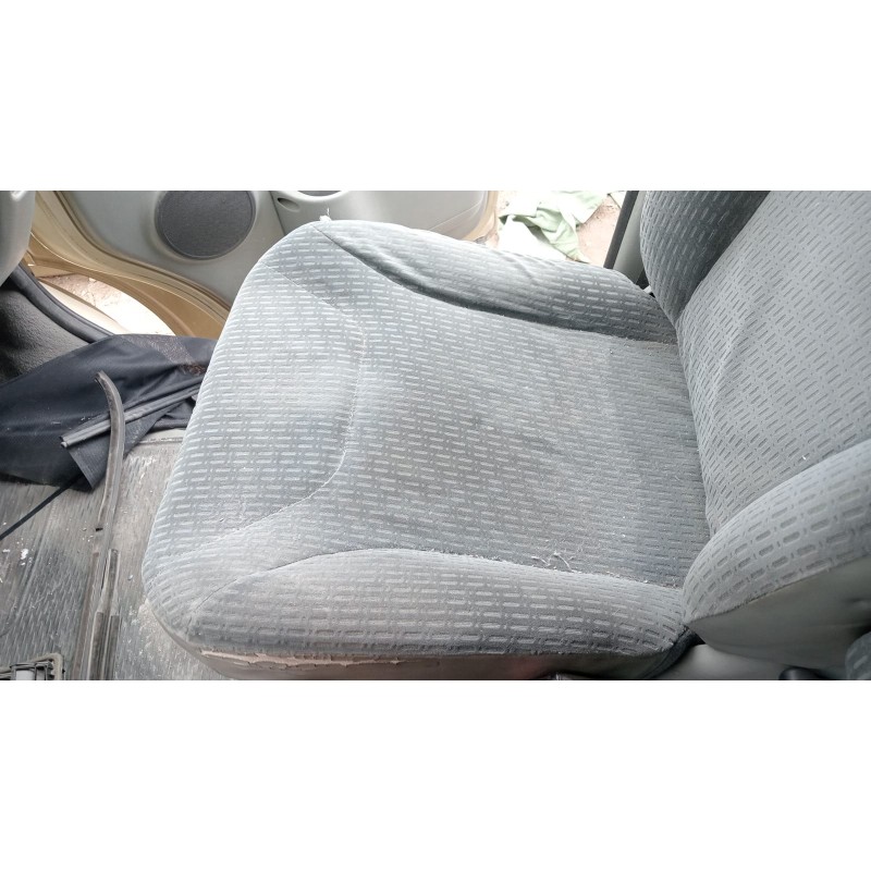 Recambio de asiento delantero derecho para nissan primastar autobús (x83) dci 100 referencia OEM IAM 8640000QAG 8732000QA3 87620