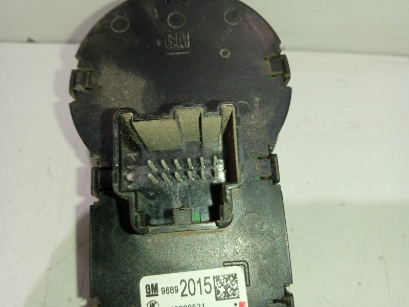 Recambio de mando luces para chevrolet aveo berlina hatchback 1.2 cat referencia OEM IAM 96892015  