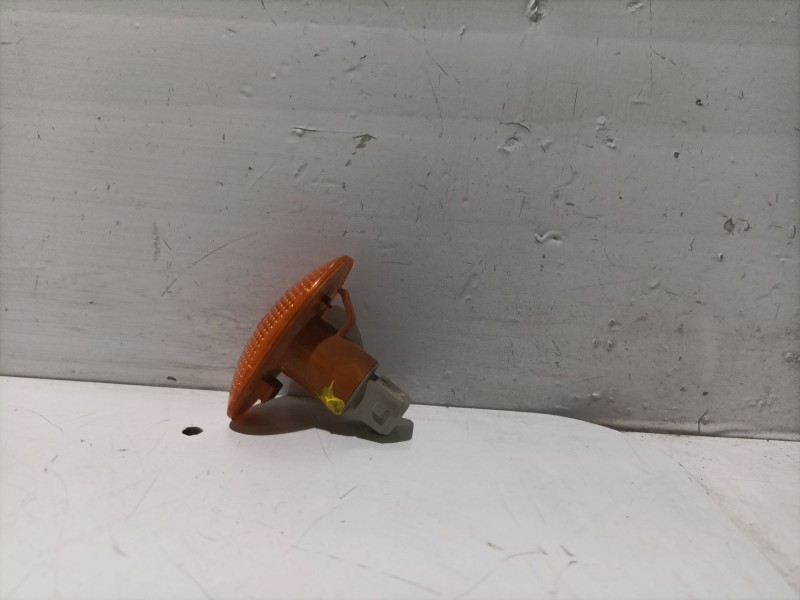 Recambio de piloto lateral izquierdo para ford ka (ccq) básico referencia OEM IAM 1058079 1067579 