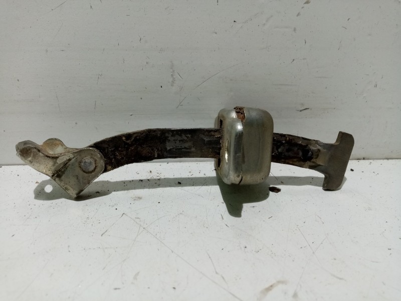 Recambio de freno de puerta para toyota aygo (kgb/wnb) referencia OEM IAM 686300H010  