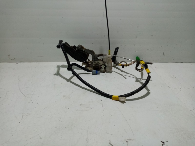 Recambio de cerradura puerta trasera derecha para toyota aygo (kgb/wnb) referencia OEM IAM 690500H011  