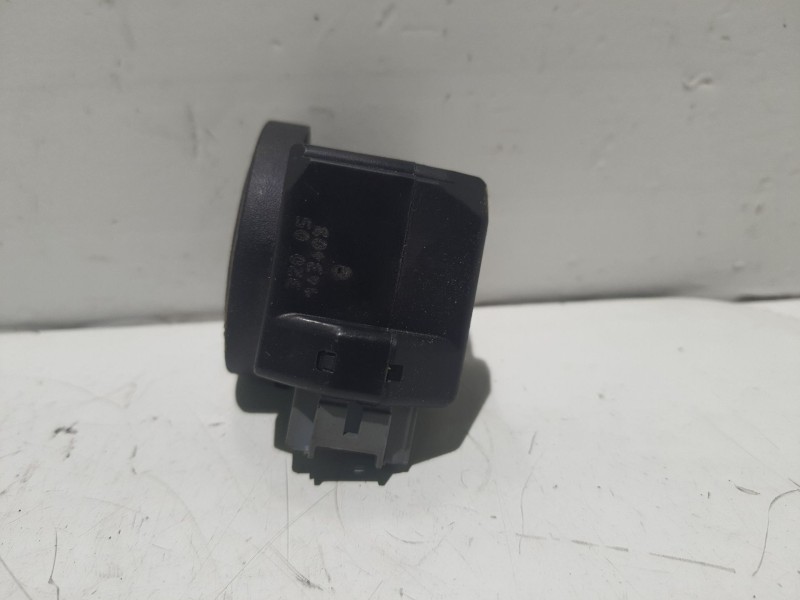 Recambio de centralita inmovilizador para nissan primastar autobús (x83) dci 100 referencia OEM IAM 143408  