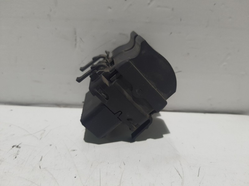 Recambio de mando elevalunas delantero izquierdo para nissan primastar autobús (x83) dci 100 referencia OEM IAM 0928400487  