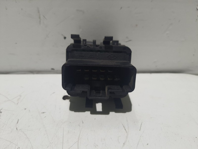Recambio de mando elevalunas delantero izquierdo para nissan primastar autobús (x83) dci 100 referencia OEM IAM 0928400487  