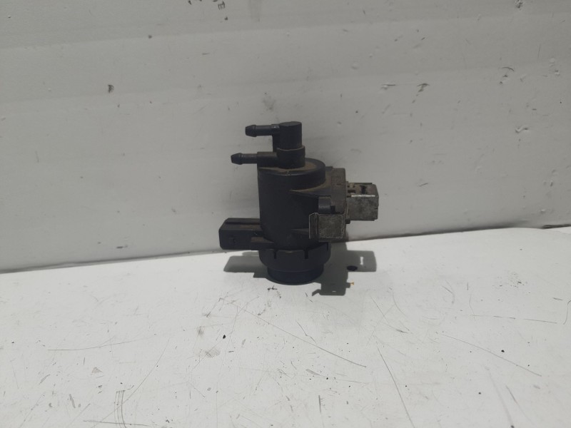 Recambio de valvula aire adicional para nissan primastar autobús (x83) dci 100 referencia OEM IAM 7700113071  