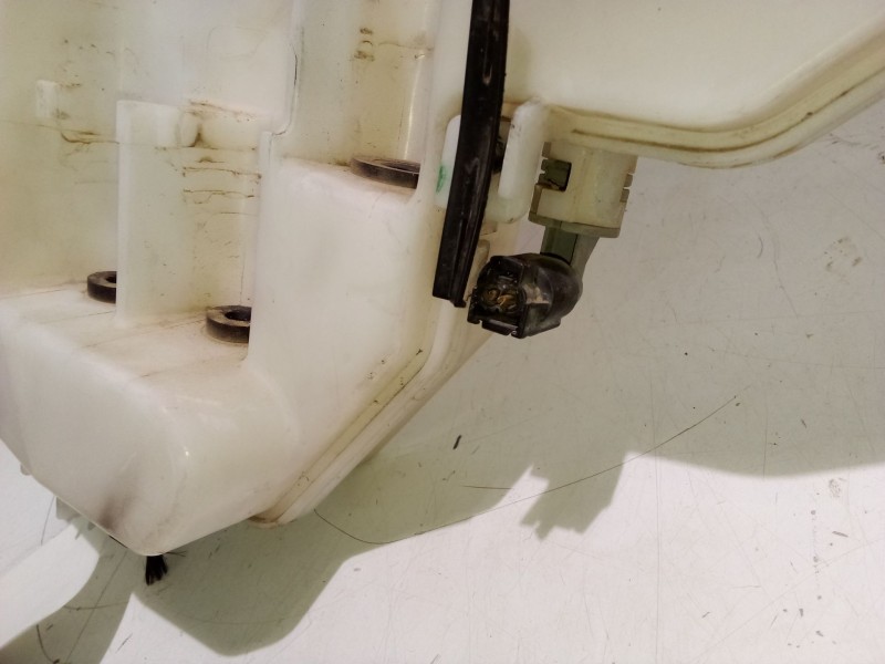 Recambio de deposito limpia para bmw x5 (e70) 3.0 d referencia OEM IAM 61677161477  