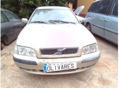 volvo s40 berlina del año 2001