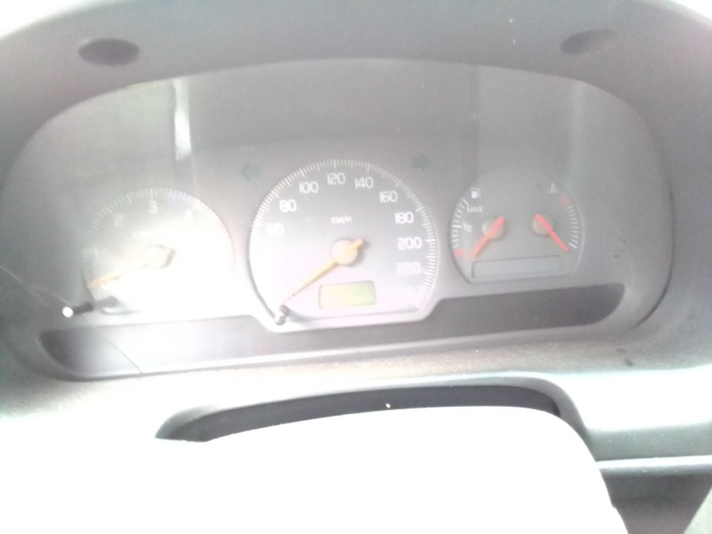 volvo s40 berlina del año 2001