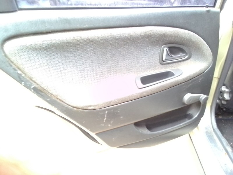 volvo s40 berlina del año 2001