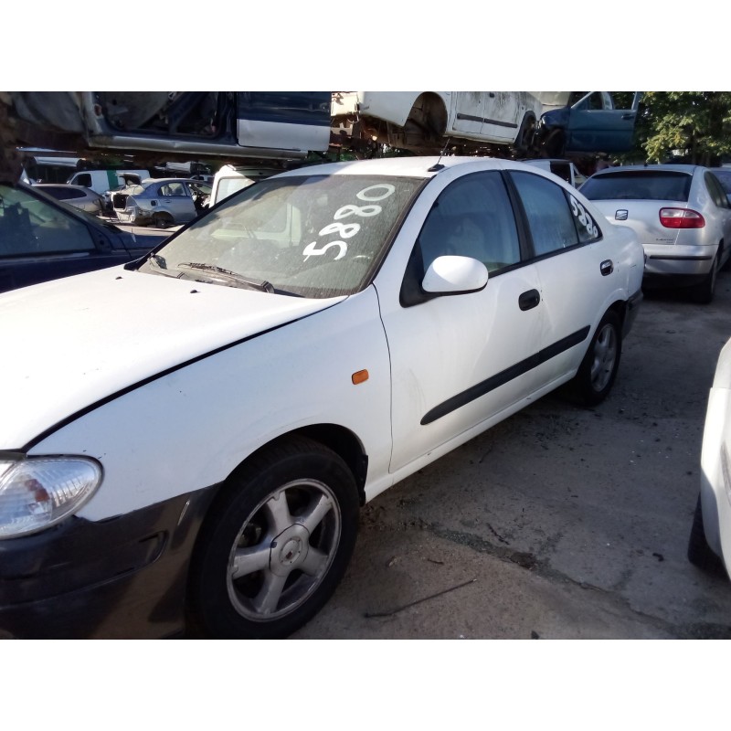 nissan almera ii (n16) del año 2001
