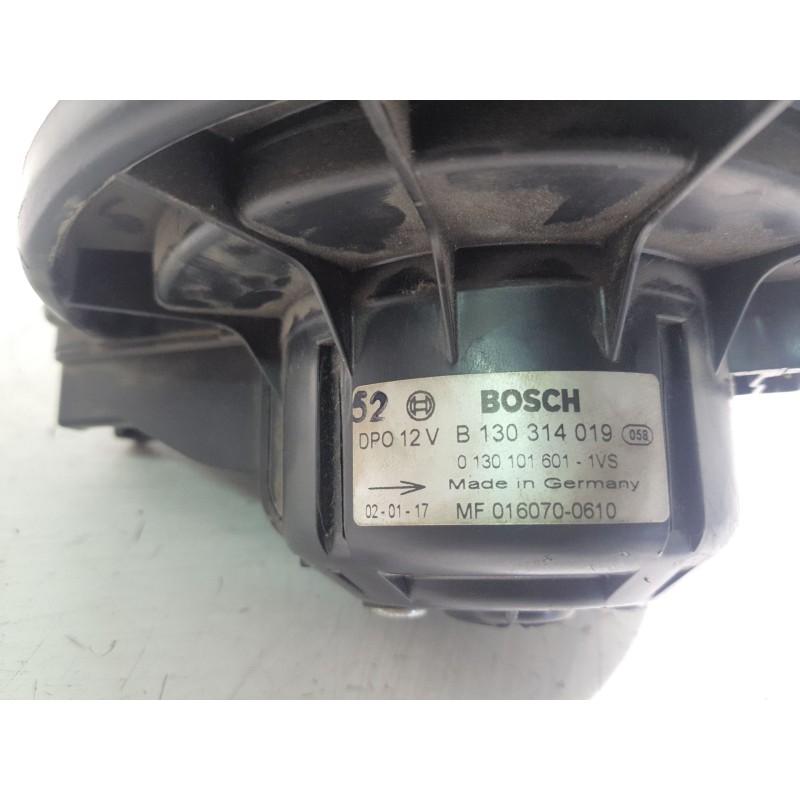 Recambio de motor calefaccion para toyota corolla (_e12_) 2.0 d-4d (cde120r_, cde120l_) referencia OEM IAM B130314019  