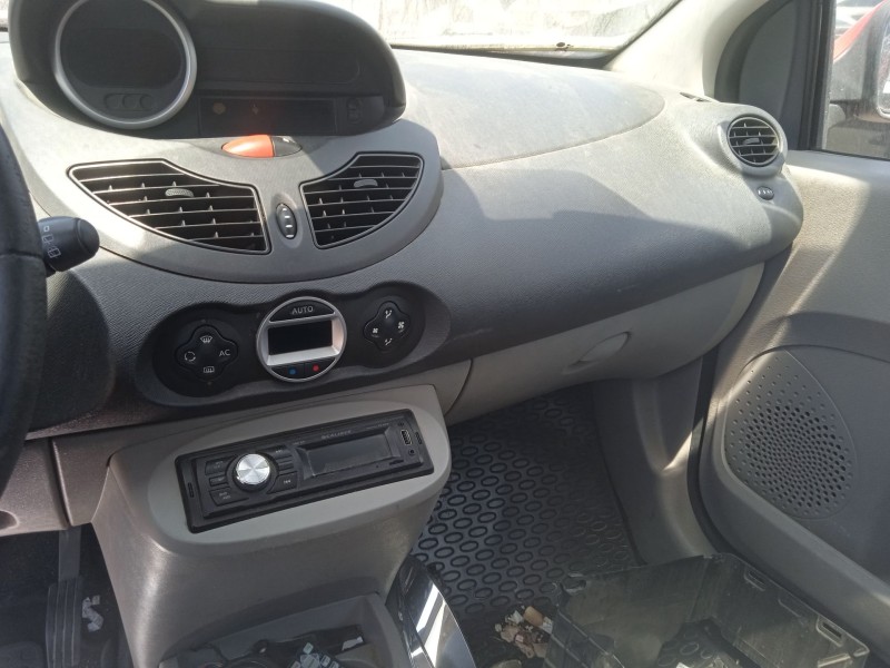 renault twingo ii (cn0_) del año 2008