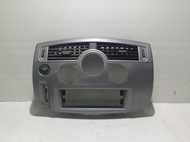 Recambio de mascara central de salpicadero para renault scénic ii (jm0/1_) 1.9 dci (jm14) referencia OEM IAM A8200140713  