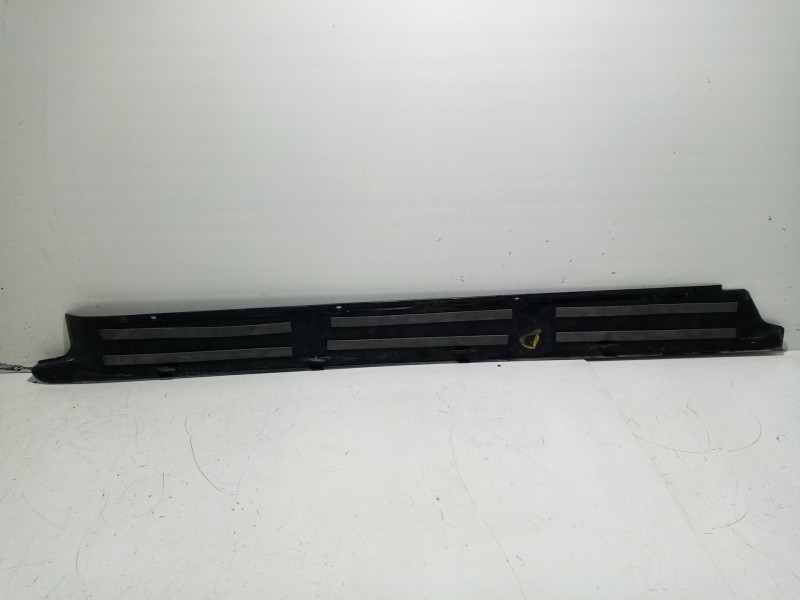 Recambio de embellecedor para peugeot 406 coupé (8c) 2.0 16v referencia OEM IAM LADODERECHO  