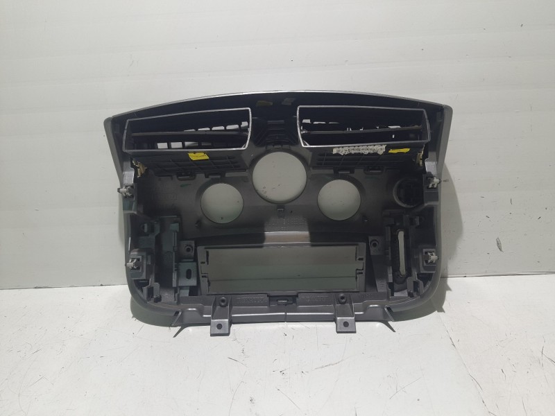Recambio de mascara central de salpicadero para renault scénic ii (jm0/1_) 1.9 dci (jm14) referencia OEM IAM A8200140713  