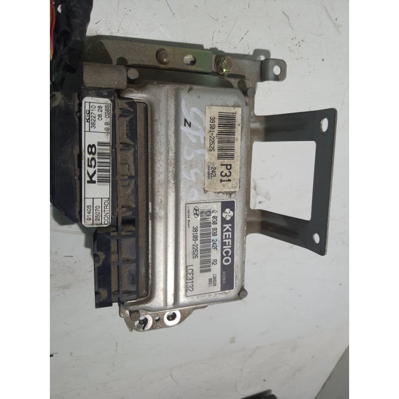 Recambio de centralita motor uce para hyundai accent ii (lc) 1.3 referencia OEM IAM 3910922525 9030930242f 