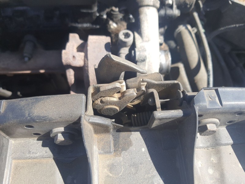 Recambio de cerradura capot para ford fusion (ju_) 1.4 tdci referencia OEM IAM 1300444  