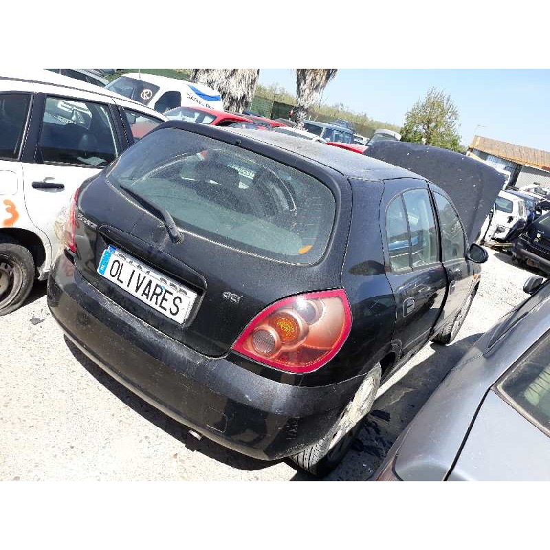 nissan almera (n16/e) 1.5 dci turbodiesel cat   |   0.00 - ... | 2000 | 82 cv / 60 kw del año 2000