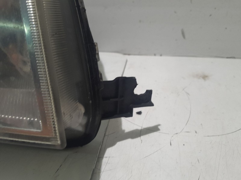 Recambio de faro derecho para ford fusion (ju_) 1.4 tdci referencia OEM IAM 1547721  