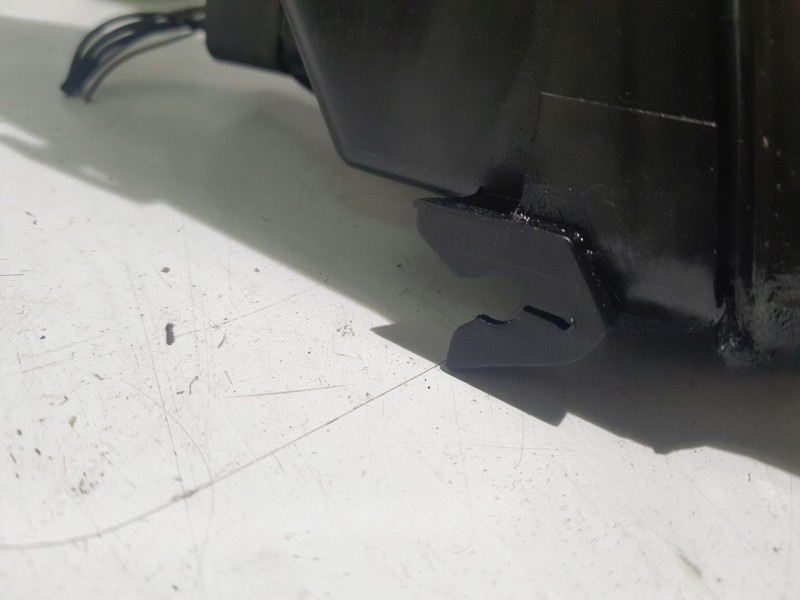 Recambio de faro derecho para ford fusion (ju_) 1.4 tdci referencia OEM IAM 1547721  